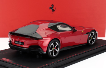 FERRARI 12cilindri Coupe V12 830cv (2024) - Con Vetrina - With Showcase, Rosso F-1 2007 - Red Met