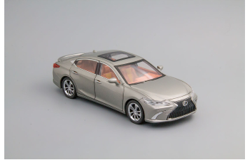 LEXUS ES300h, серый