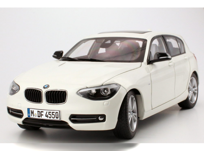 BMW 1er 125i Sport F20 5-door (2011), mineral white