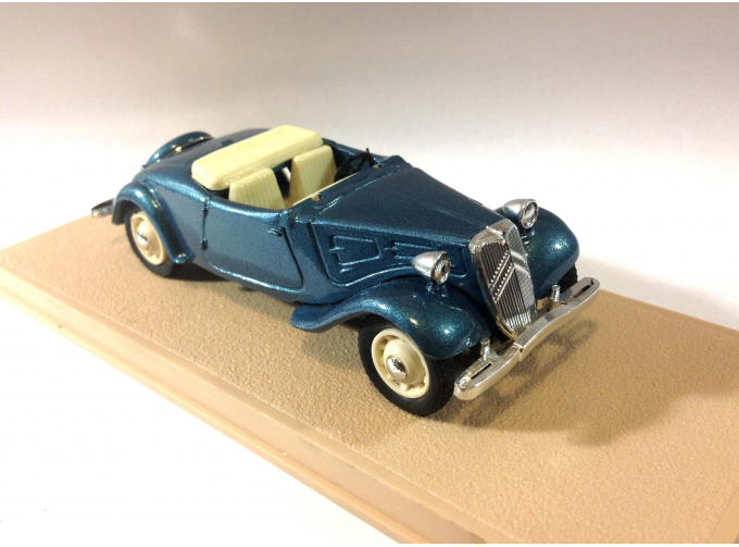 CITROEN Cabriolet Traction Avant 7C (1936), blue