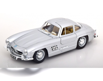 MERCEDES-BENZ 300 SL Gullwing (1954), silver