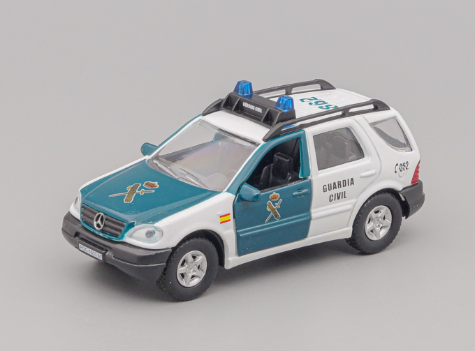 MERCEDES-BENZ ML320 Guardia Civil Spain, green / white