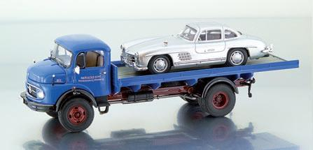 MERCEDES-BENZ L911 300 SL Coupe - Niederlassung Nurnberg, blue