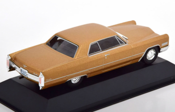 CADILLAC Coupe DeVille (1966), gold