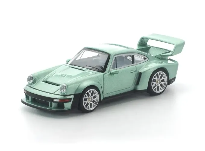 PORSCHE Singer DLS Turbo, ice green