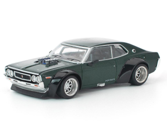 NISSAN Laurel C130, green