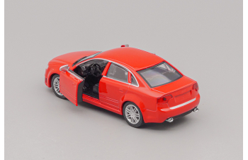 AUDI, red
