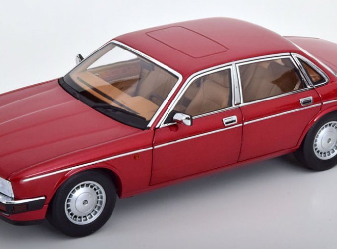 JAGUAR Daimler Xj6 (xj40) (1986), Flamenco Red