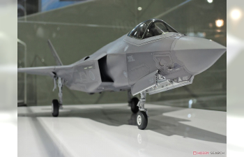 Сборная модель Lockheed Martin F-35A Lightning II