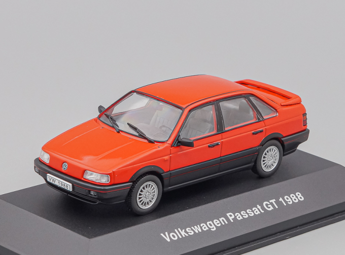 VOLKSWAGEN Passat GT (1988), red