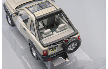 Land Rover Freelander (beige) Open