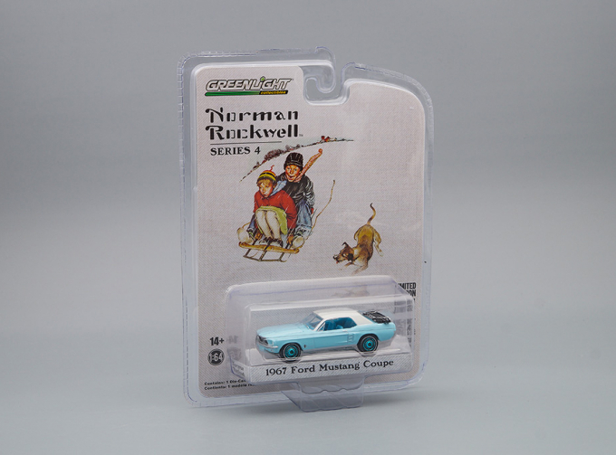 FORD Mustang Coupe with Trunk Ski Rack and Skis (1967) (Greenlight!)