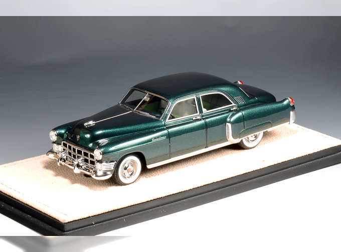 CADILLAC Fleetwood 60 Special (1949) Cypress Green Metallic