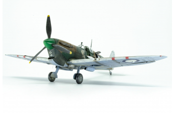 Сборная модель Spitfire Mk.Vc TROP ProfiPACK edition