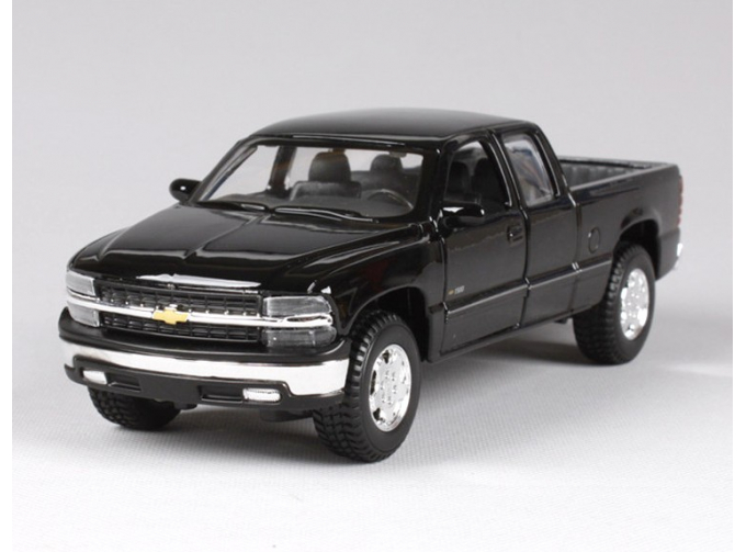 Chevrolet Silverado (Black)