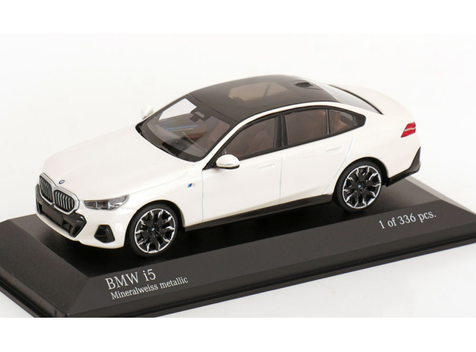 BMW 5-Series i5 (G60) (2024), white