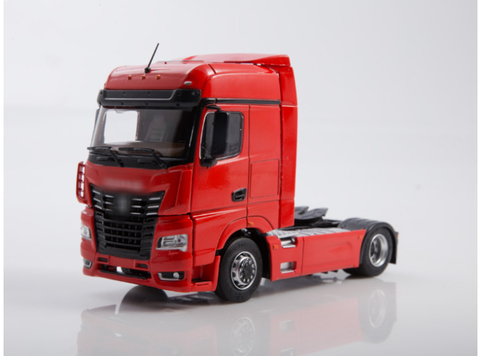 Камский грузовик 54901 седельный тягач, красный