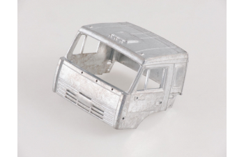 Сборная модель Камский грузовик 43118 6x6 бортовой с тентом