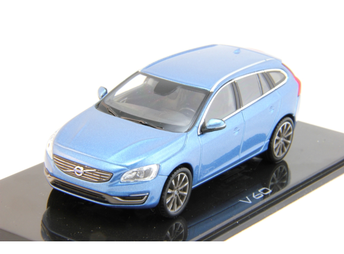 VOLVO V60 2013, power blue