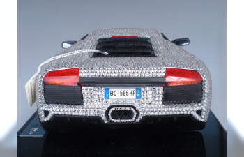 Lamborghini Murcielago LP640, украшенная 7668 кристаллами Swarovski