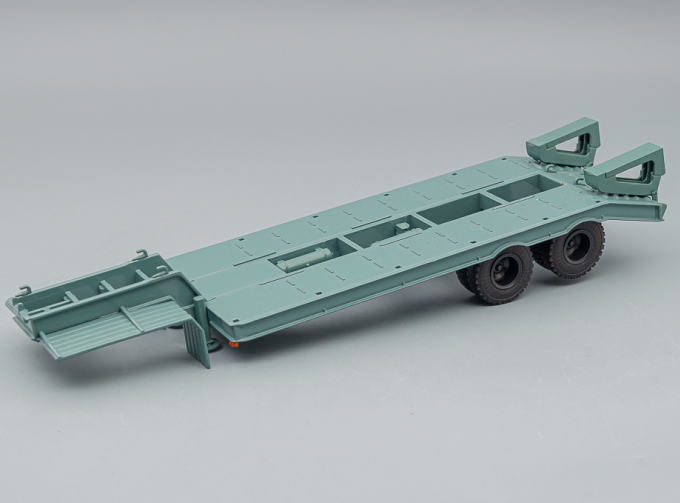 Полуприцеп-тяжеловоз ЧМЗАП-5523, серый