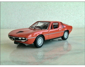 ALFA ROMEO Montreal Coupe, оранжевый