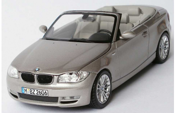 BMW 1er Cabrio E88 (2008), cashmere silber met.