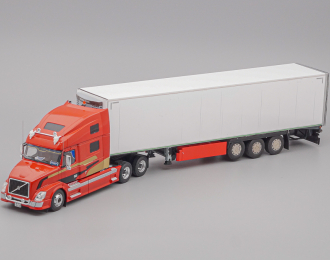 (Б/У) VOLVO VNL 730 (2010) with Trailer, red / white