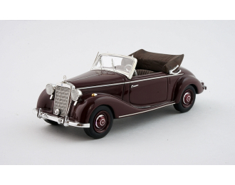 MERCEDES-BENZ 170S Cabriolet, brown