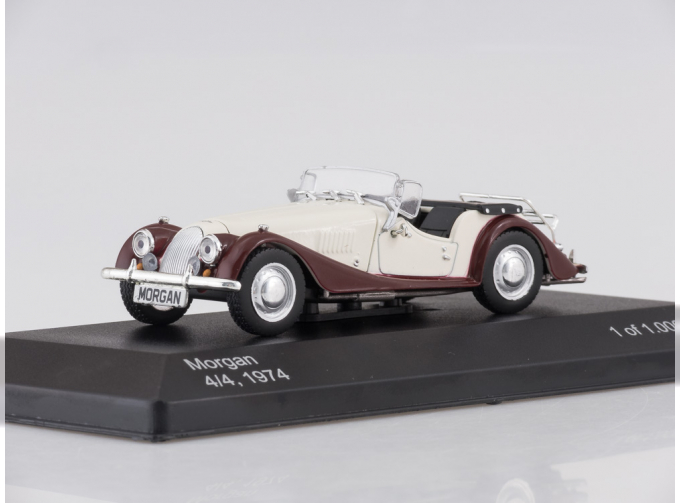 MORGAN 4/4 (1974), white / brown