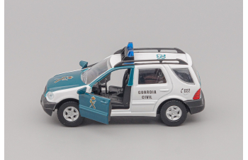 MERCEDES-BENZ ML320 Guardia Civil Spain, green / white