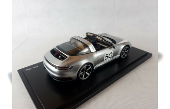 PORSCHE 911 (992) Targa 4S Heritage Design Ed.