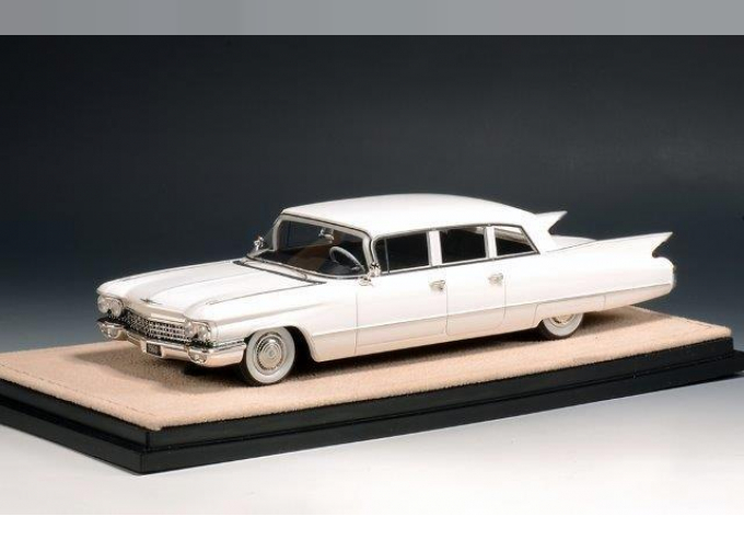 CADILLAC Fleetwood 75 Limousine (1960), White