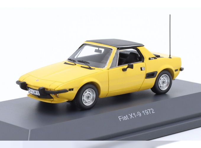 FIAT X1/9 Closed (1972), Yellow Black