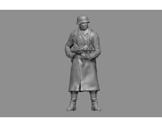 Фигурка Немецкий солдат в шинели №2 (под покраску)