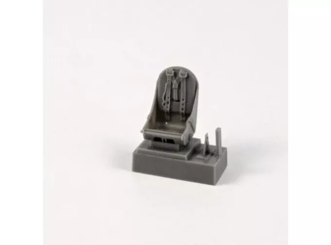 Сиденье с ремнями Defiant Pilot's Seat with belts for Airfix kit
