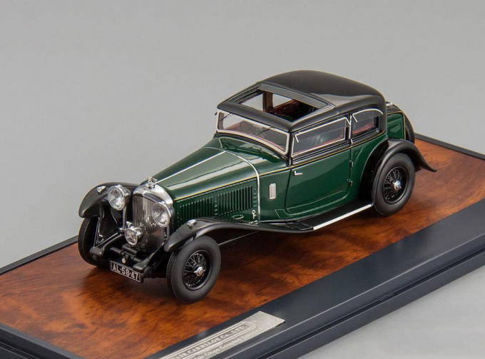 BENTLEY 8 Litre Mayfair Close Coupe Saloon #YX5124 (1932), green / black