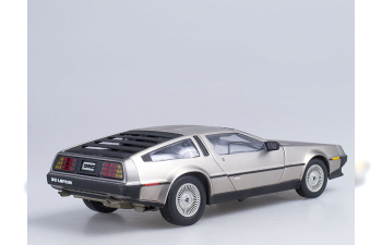 DeLOREAN DMC 12 Coupe Stainless Steel Finish (1981)