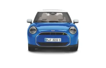 MINI Cooper Se (2023), Blazing Blue
