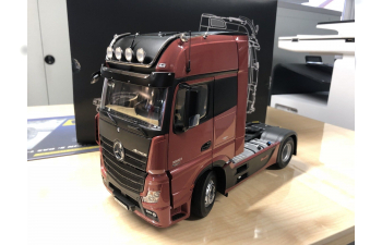 MERCEDES-BENZ Actros GigaSpace 4x2 FH25, dark red