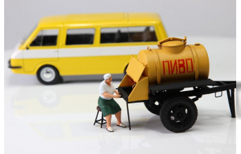 Продавщица тетя Галя для прицепа-бочки (+табурет), зеленая юбка