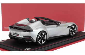 FERRARI 12cilindri Spider V12 830cv (2024) - Con Vetrina - With Showcase, Argento Nurburgring - Silver