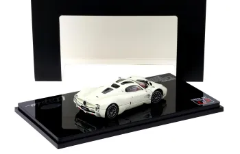 PAGANI Utopia (2022), white