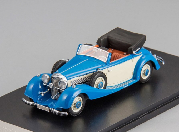 MERCEDES-BENZ 540K Typ A Cabriolet (1936), light blue / beige