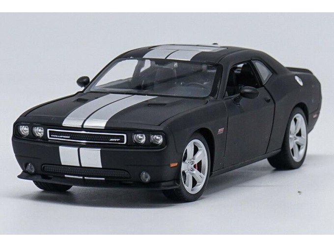 Dodge Challenger SRT 2013 матовый черный