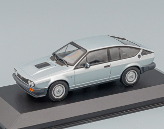 ALFA ROMEO Gtv6 (1983), silver