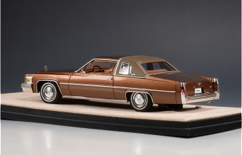 CADILLAC Coupe Deville (1978), Ruidoso Saddle Metallic(коричневый металлик)