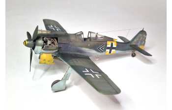 Сборная модель истребитель Fw 190A-5 Light Fighter - Weekend Edition