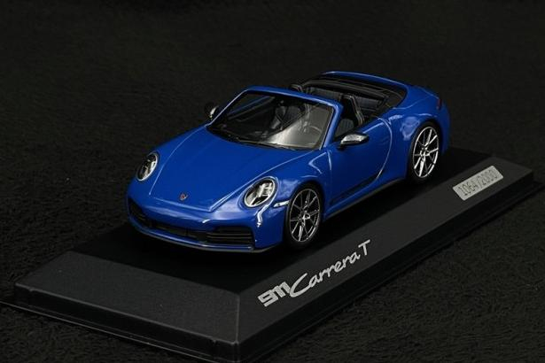 PORSCHE 911 (992 II) Carrera T Cabriolet (2024), Lugano blue
