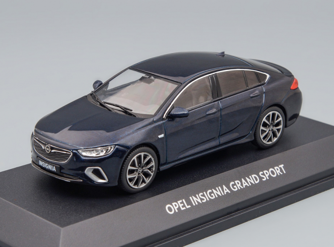 OPEL Insignia 2017, dark blue